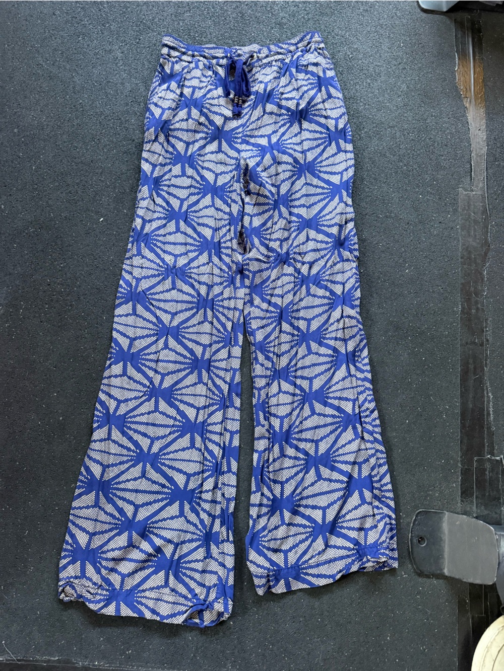 Blue Geometric Print Wide-Leg Pants